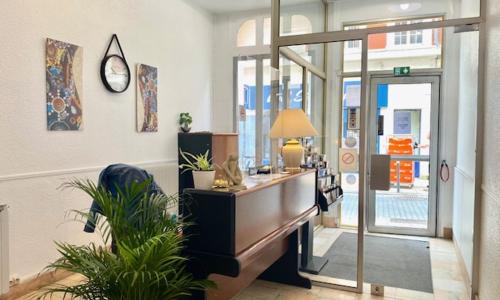 Hôtel de Normandie - photo 2