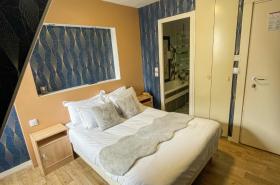 Hotel Central Anzac - photo 4