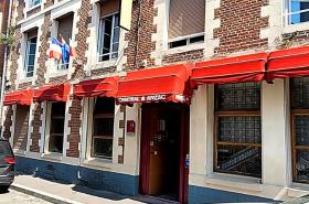 Hotel Central Anzac - photo 4